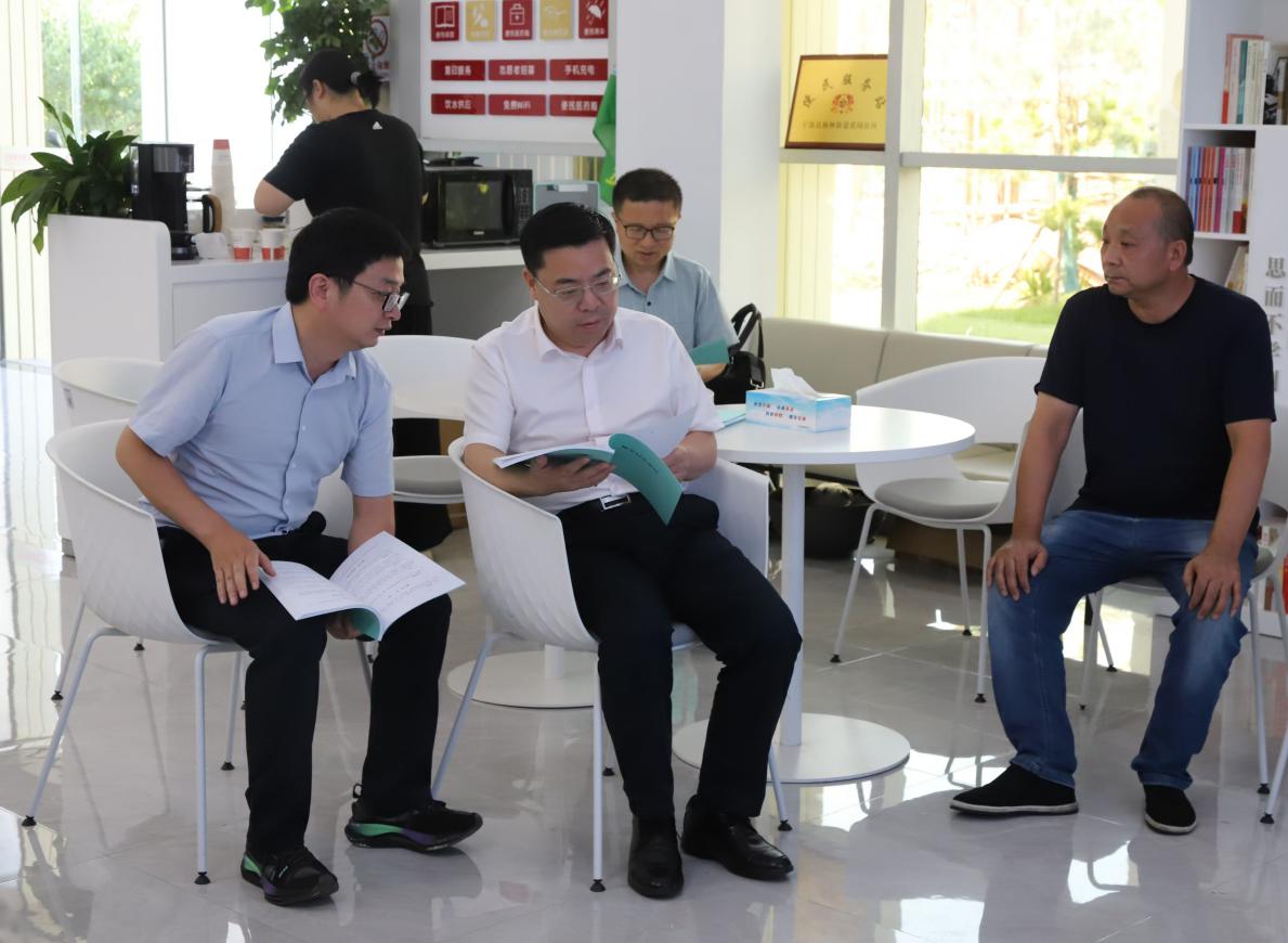 市委黨史研究室主任何興法赴寧海調研 紅色資源...